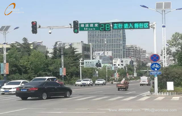 Left turn waiting area (1) Área de espera de giro a la izquierda (1)