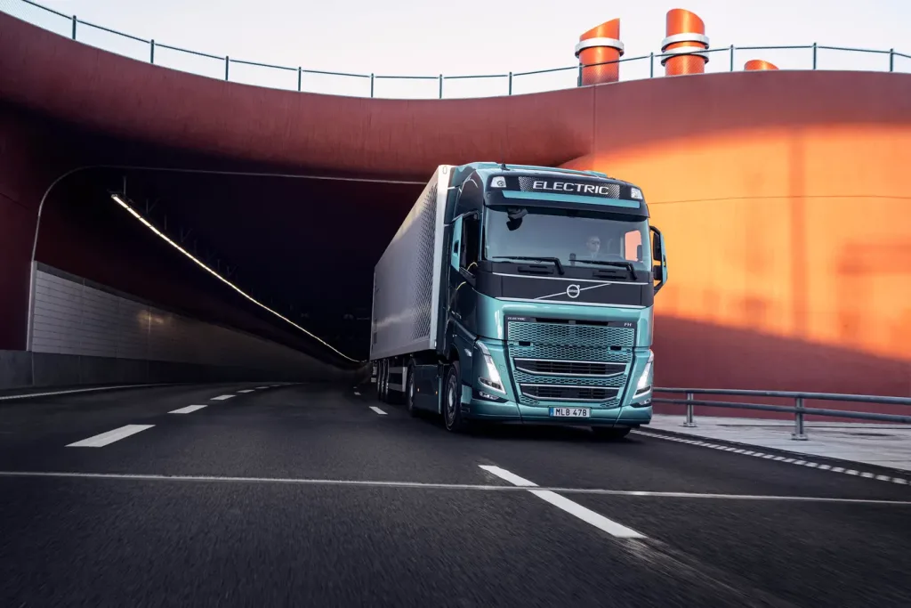 Significant Directions in the Development of Modern Truck Construction Direcciones significativas en el desarrollo de la construcción moderna de camiones