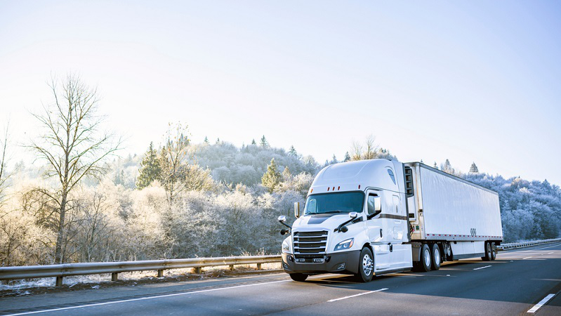 Practical Ways To Improve Fuel Efficiency in Long-Haul Trucks Formas prácticas de mejorar la eficiencia del combustible en camiones de larga distancia