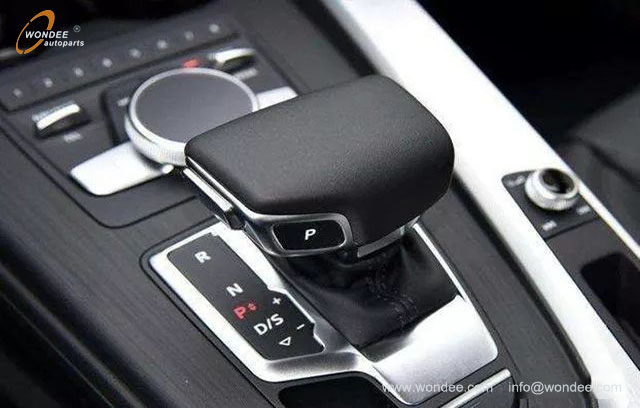 Manual and automatic transmission (4) Transmisión manual y automática (4)