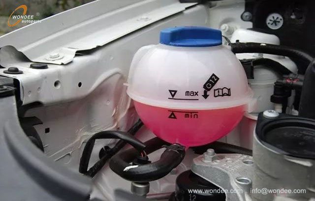 long hours of high-speed driving (3) largas horas de conducción de alta velocidad (3)