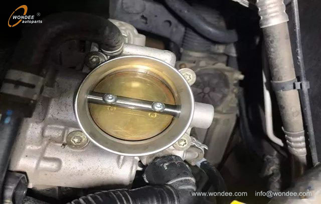 Limpieza del acelerador (2)