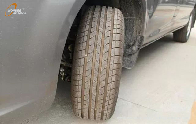 Car steering issues (2) Problemas de dirección del automóvil (2)