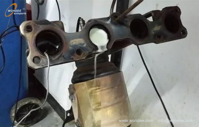 Gas de escape autom&aacute;tico (4)