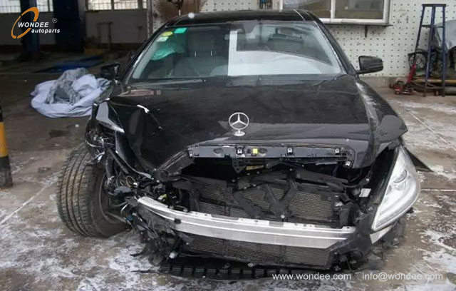 coche accidental y empapado (3)