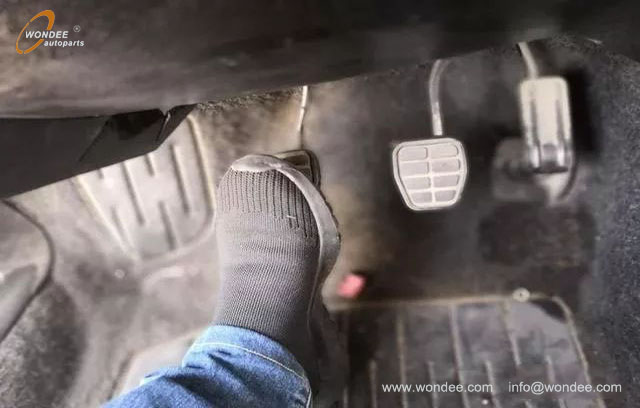 desplazamiento y reabastecimiento de combustible (6)