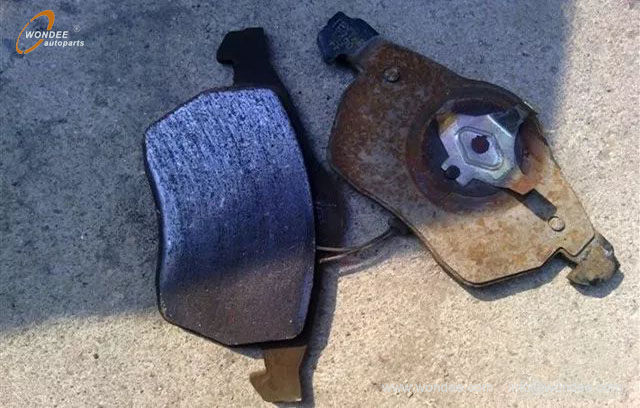 brake fluid (4) líquido de frenos (4)