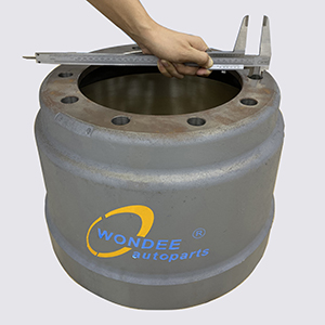 Medici&oacute;n del tambor de freno (2)