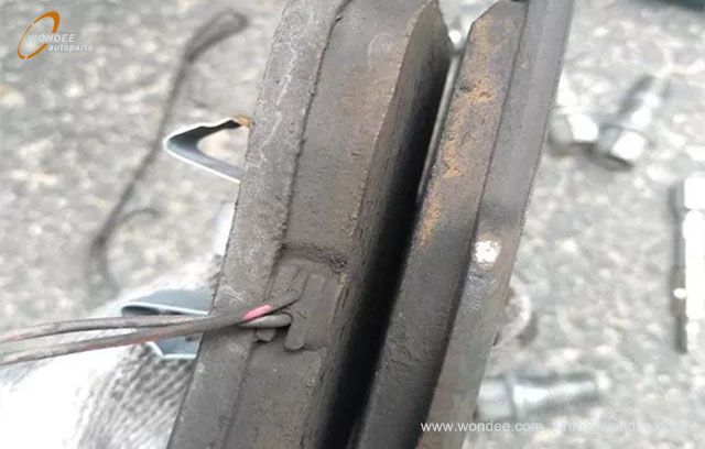 brake pads (2) pastillas de freno (2)