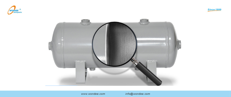 Tanque de aire con múltiples espacios independientes