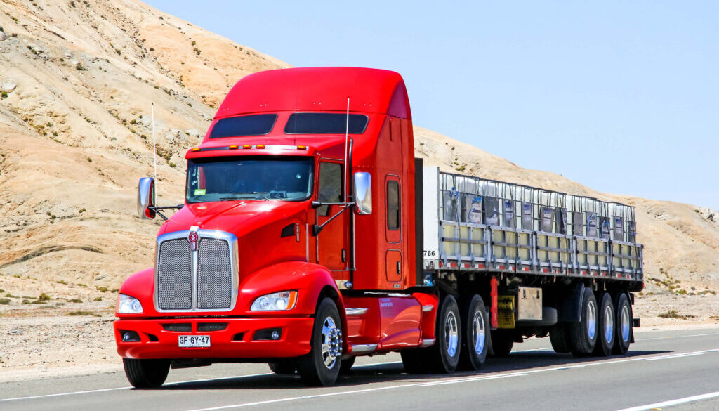 Cómo los semi-camiones cambiaron la carga para siempre: un siglo de innovación