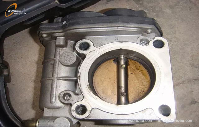 v&aacute;lvula del acelerador (3)