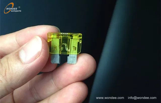 cigarette lighter (5) encendedor de cigarrillos (5)